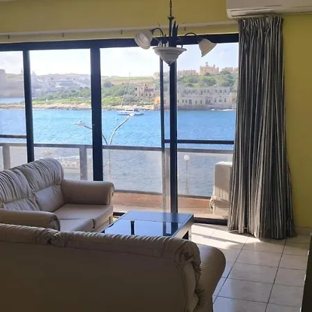 3 Bedrooms Sea View Flat At * Sliema