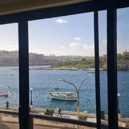 3 Bedrooms Sea View Flat At Sliema
